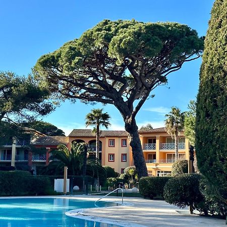 Badine Beach 5P Plage Piscine Balneo Clim Jardin Exotique Hyeres Exterior photo
